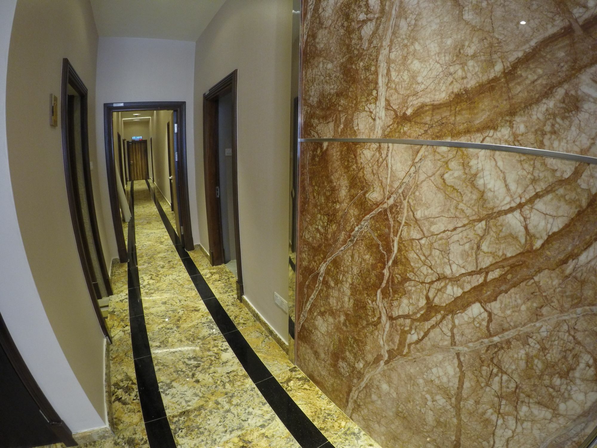 Nova Hotel Miri Dış mekan fotoğraf
